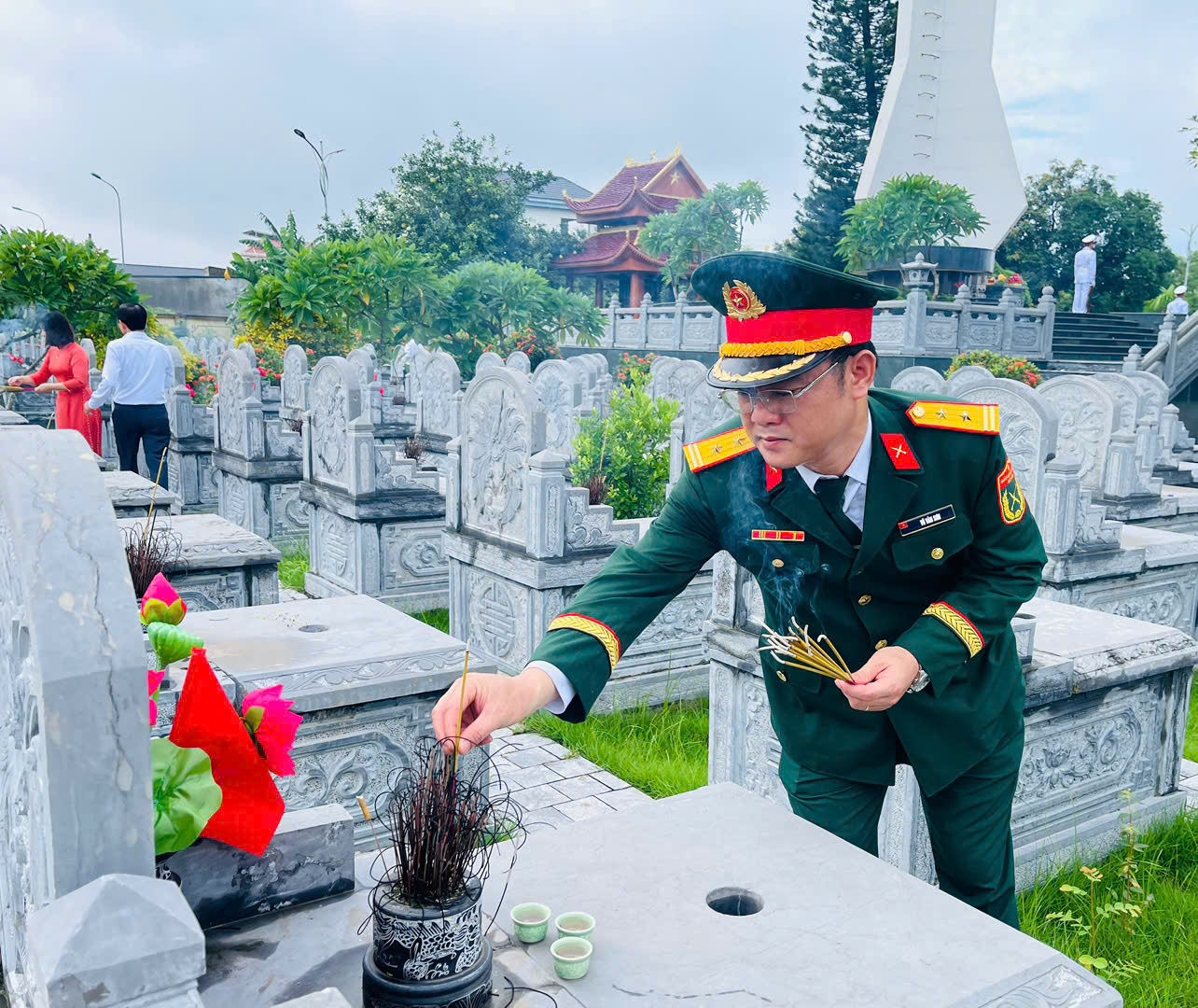 Anh-tin-bai